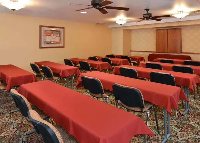 Baymont Inn & Suites By Wyndham Tempe University/Phoenix Hotel 3*